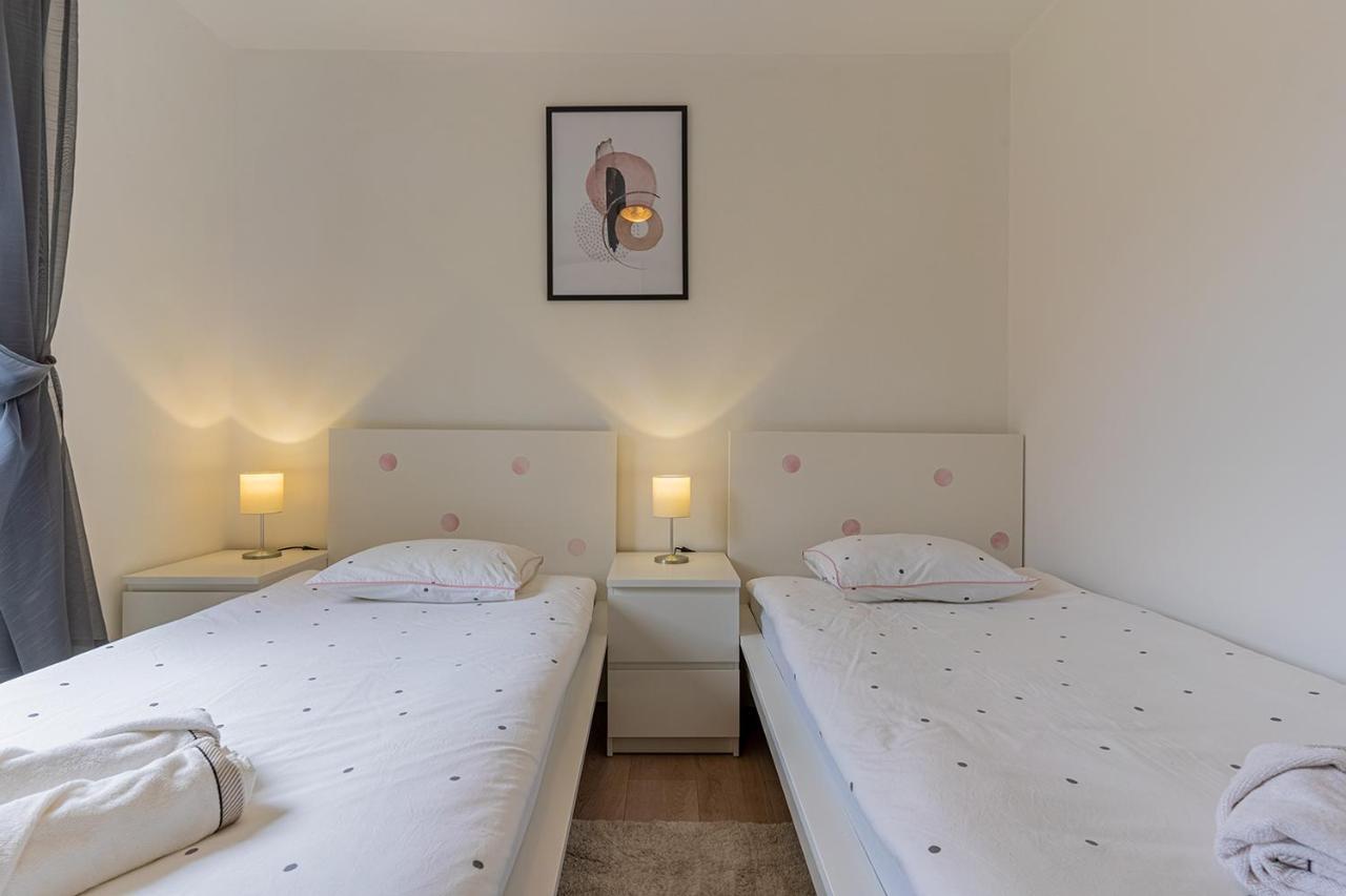 Utmar Apartment