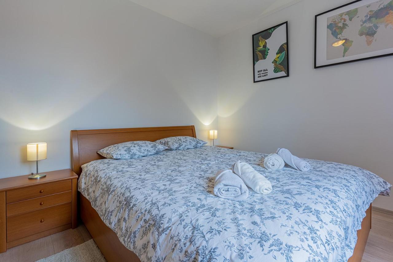 Utmar Apartment Cres